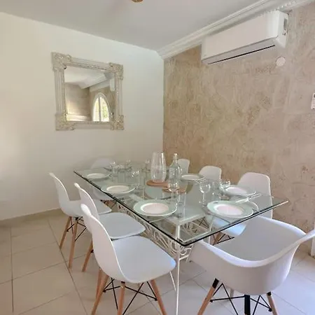 Villa La Nature Mezoise
