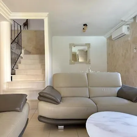 Villa La Nature Mezoise